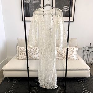 Lace dress with bell sleeves